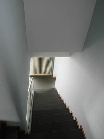 Style International : l'escalier