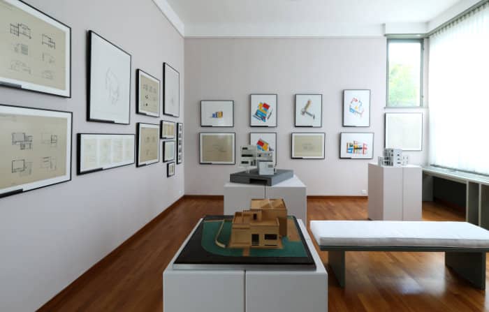 Exhibition Living in Modernity