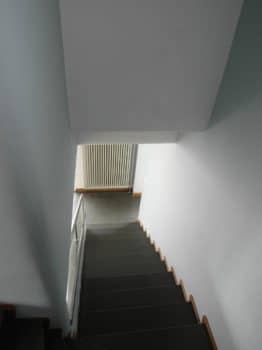 Style International : l'escalier